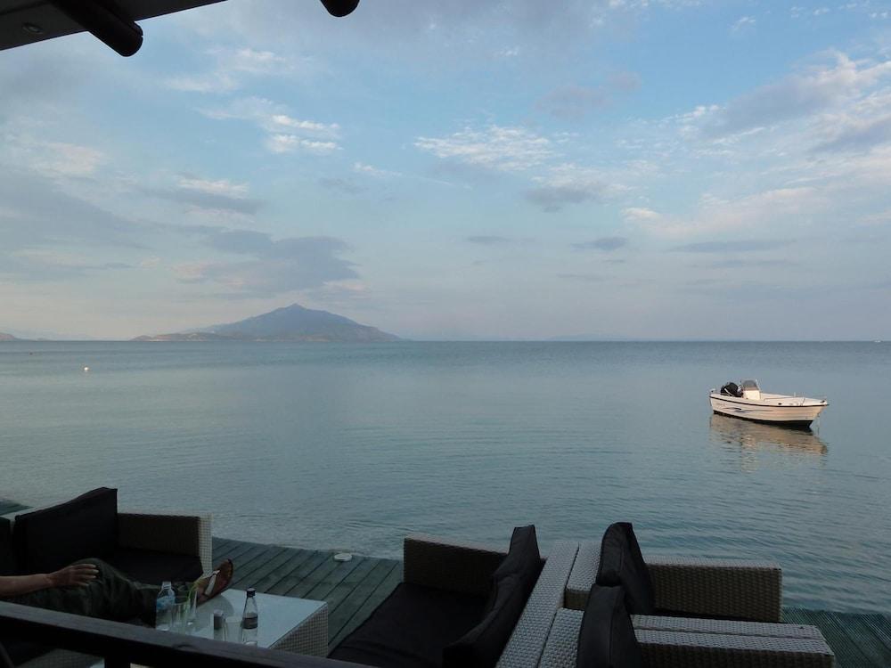 Rania Beach Иреон Экстерьер фото