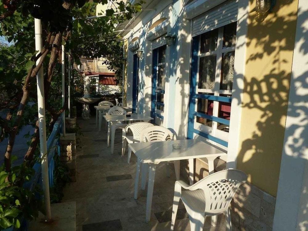 Rania Beach Иреон Экстерьер фото