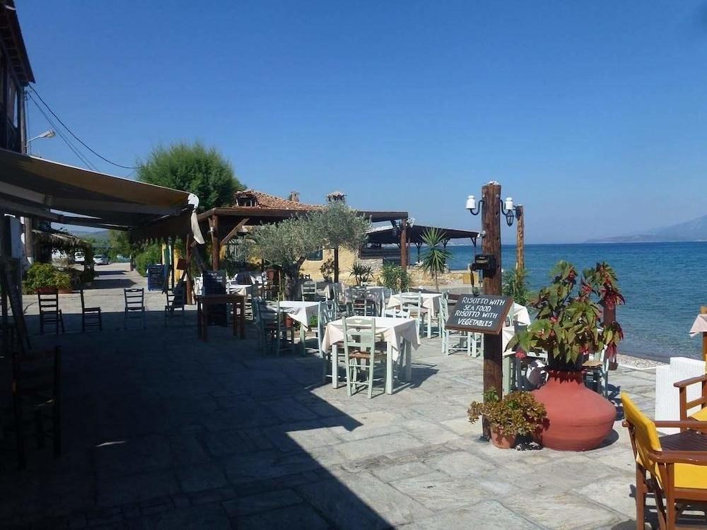 Rania Beach Иреон Экстерьер фото