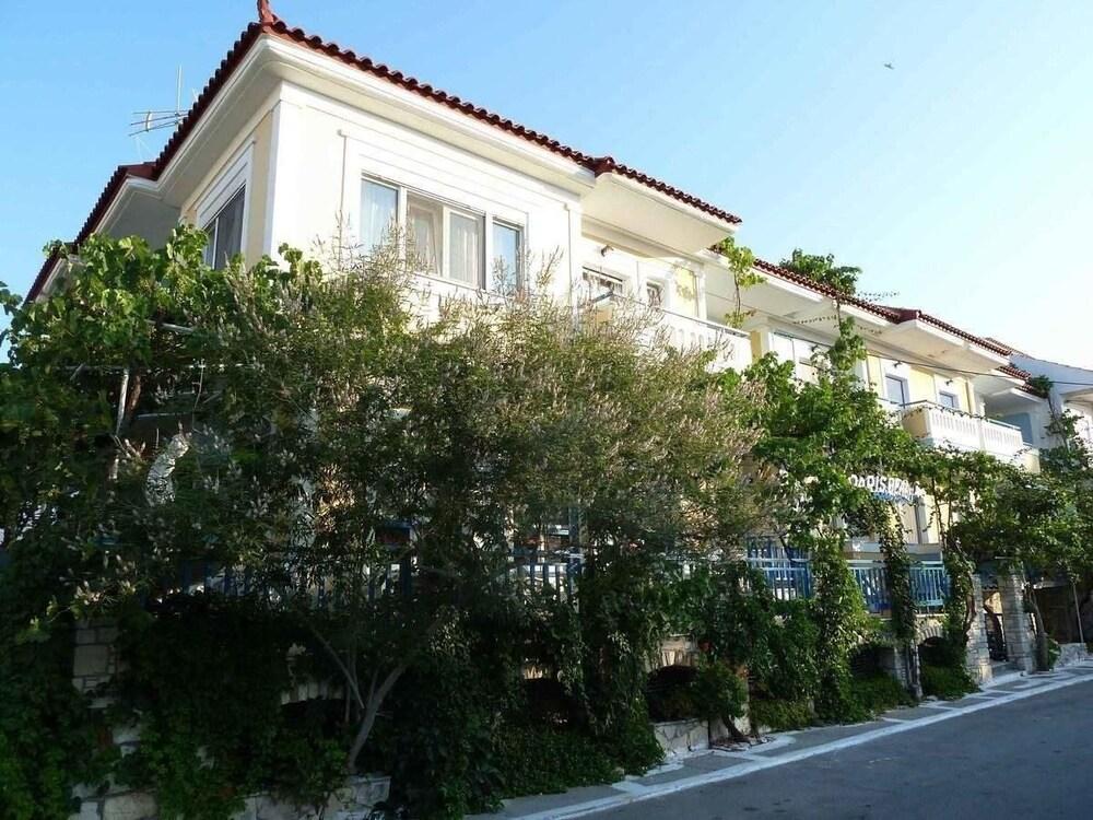 Rania Beach Иреон Экстерьер фото